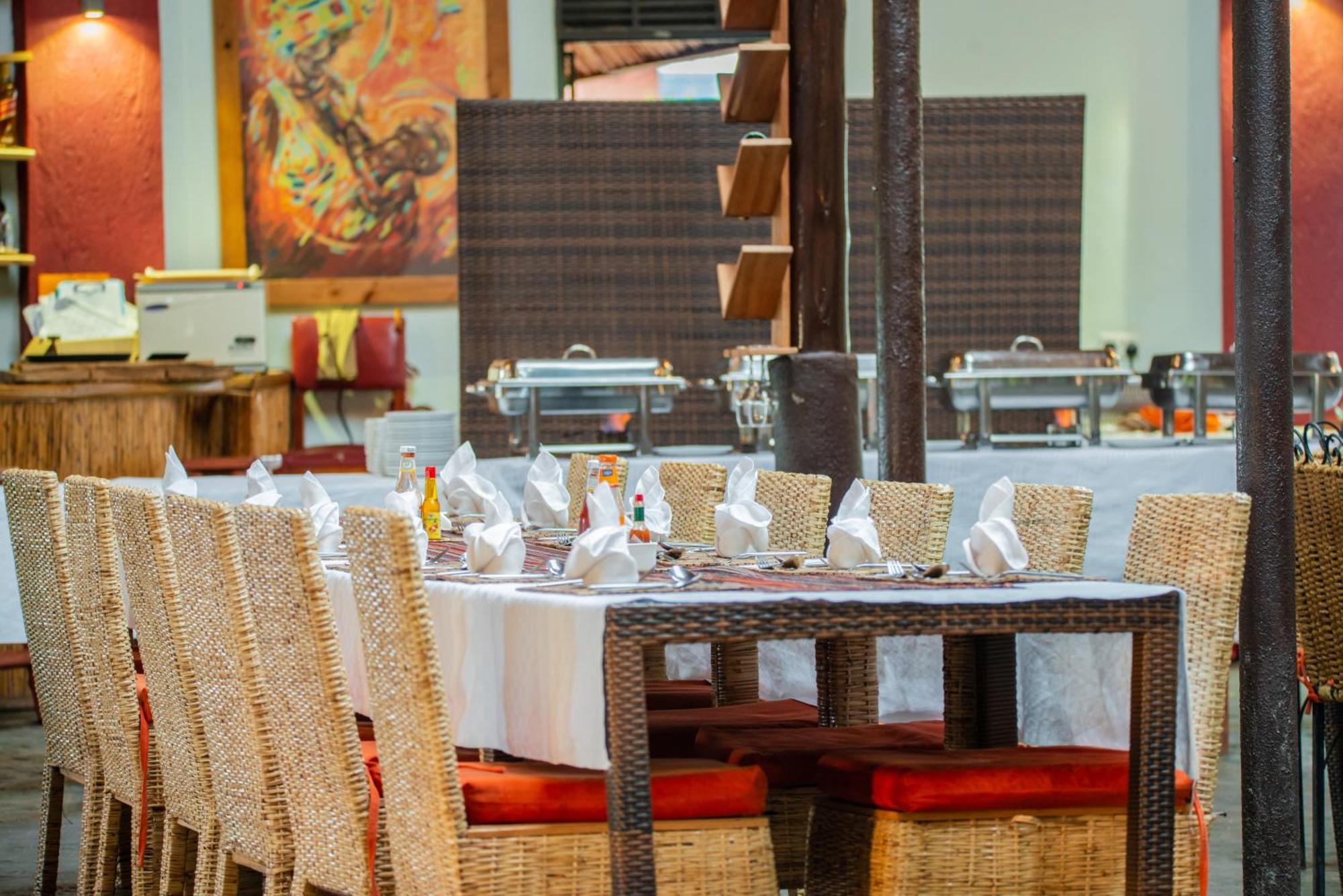 Buffalo Safari Lodge Katunguru Buitenkant foto